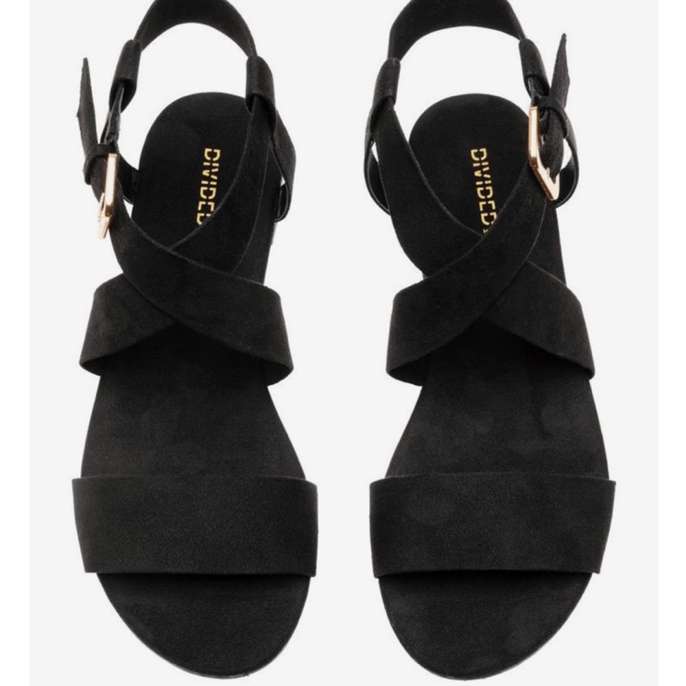 Black suede sandals 🖤